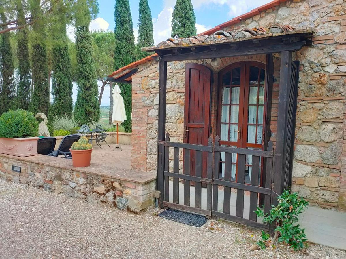 Agriturismo Casanova Di Pescille San Gimignano Exterior foto